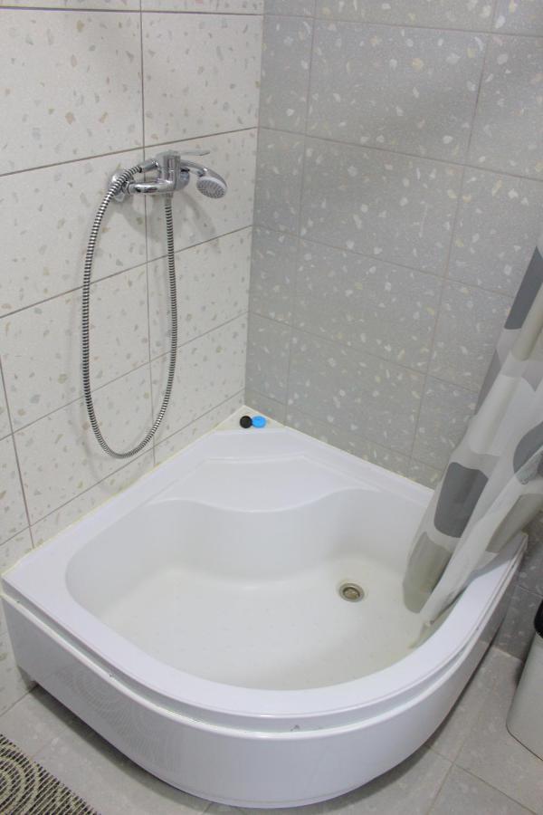 Uneed Rooms Podil Kiev Esterno foto