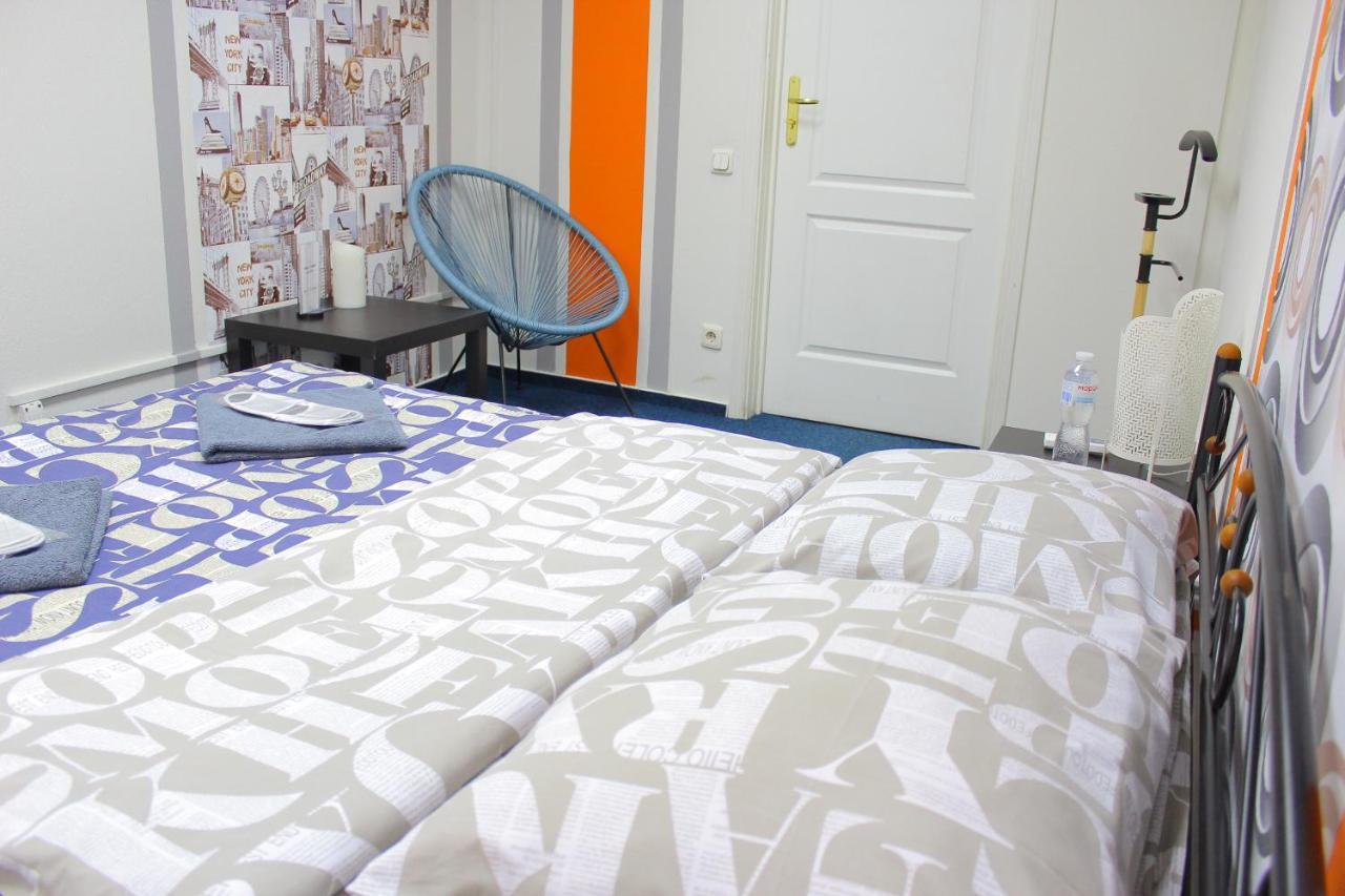 Uneed Rooms Podil Kiev Esterno foto