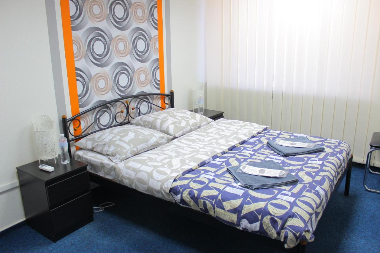 Uneed Rooms Podil Kiev Esterno foto