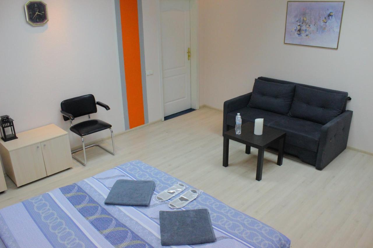 Uneed Rooms Podil Kiev Esterno foto
