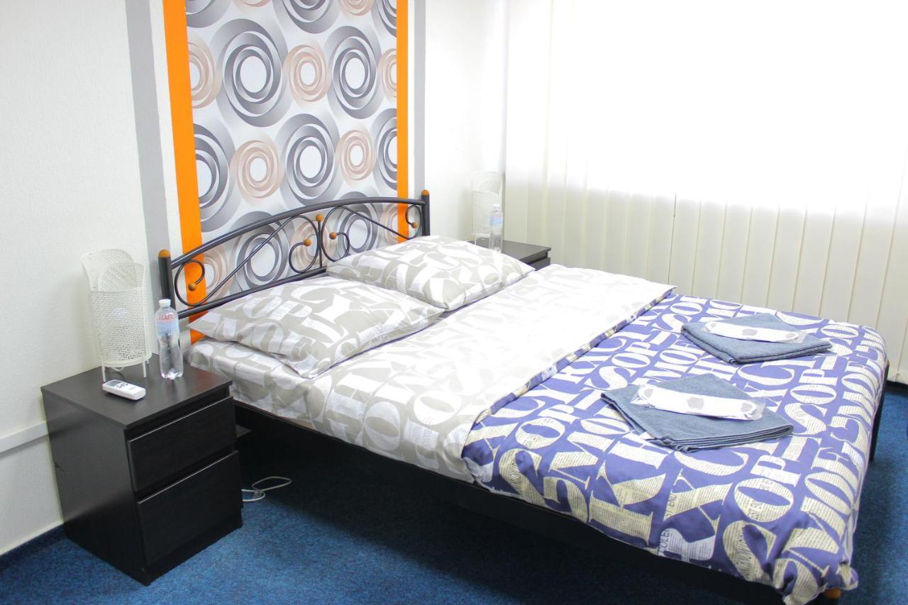 Uneed Rooms Podil Kiev Esterno foto